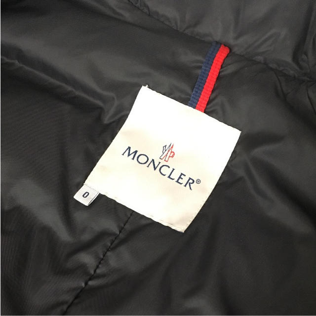 MONCLER(モンクレール)の☆ジュリアン様☆専用となりました レディースのジャケット/アウター(ダウンベスト)の商品写真