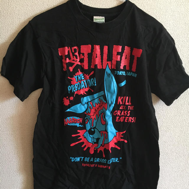 TOTALFAT バンドTシャツ レディースのトップス(Tシャツ(半袖/袖なし))の商品写真