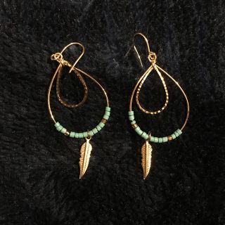 ピアス 羽 (ピアス)