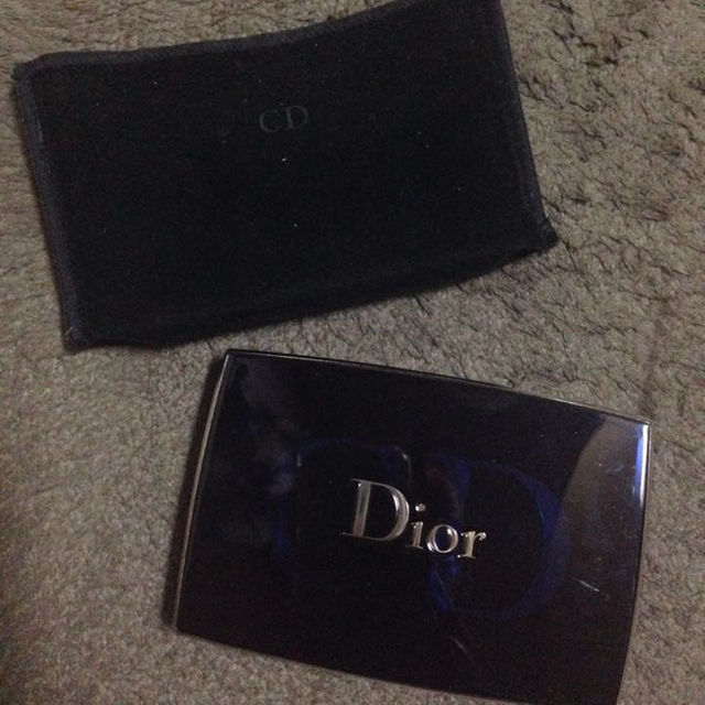 Christian Dior(クリスチャンディオール)のDior ファンデーション ケース コスメ/美容のベースメイク/化粧品(ファンデーション)の商品写真