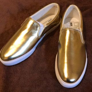 エイソス(asos)のASOS Slip On Plimsolls in Gold 新品スニーカー(スニーカー)