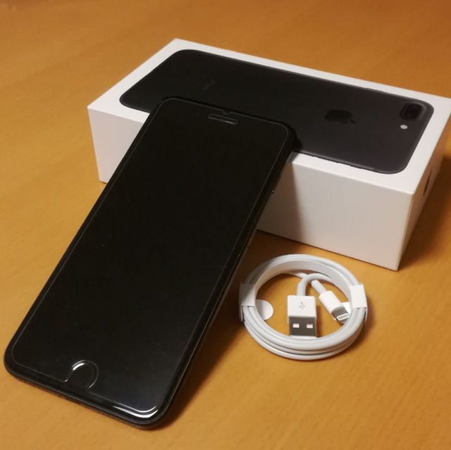 品質が完璧 Apple SIMフリー(※箱注意) 128GB iPhone7Plus - スマートフォン本体 品質が完璧 Apple SIMフリー(※箱注意) 128GB iPhone7Plus - スマートフォン本体