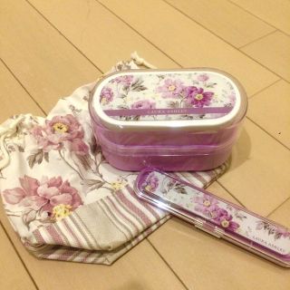 ローラアシュレイ(LAURA ASHLEY)のローラアシュレイ 弁当箱 ランチボックス(弁当用品)