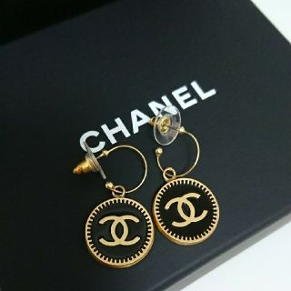 シャネル(CHANEL)の【美品】CHANEL ピアス【刻印あり】(ピアス)