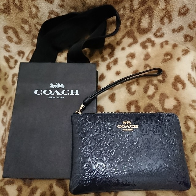 COACH(コーチ)のけみちゃん様専用❤️COACH☆未使用リストレット✨✨✨ レディースのファッション小物(ポーチ)の商品写真