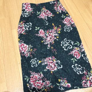 ザラ(ZARA)の早い者勝ち！ ZARA 花柄 スカート 正規品(ひざ丈スカート)