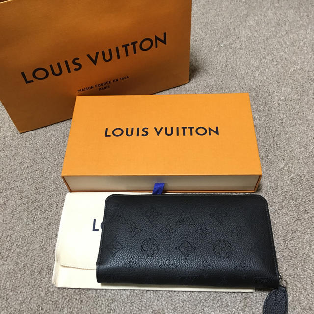 LOUIS VUITTON - ★ルイヴィトン★  新品♡ジッピーウォレット