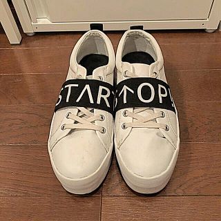 ザラ(ZARA)のZARA バンド スニーカー(スニーカー)