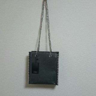 ザラ(ZARA)の【新品未使用タグ付】ZARA  ザラ  チェーンバッグ(ショルダーバッグ)