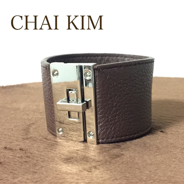 chaikim(チャイキム)のChaikim ブレスレット ブラウン レザー レディースのアクセサリー(ブレスレット/バングル)の商品写真