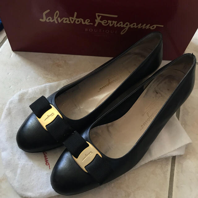 Salvatore Ferragamo(サルヴァトーレフェラガモ)のSalvatore Ferragamo パンプス レディースの靴/シューズ(ハイヒール/パンプス)の商品写真