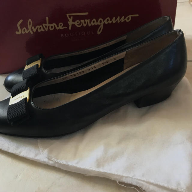 Salvatore Ferragamo(サルヴァトーレフェラガモ)のSalvatore Ferragamo パンプス レディースの靴/シューズ(ハイヒール/パンプス)の商品写真