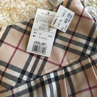 バーバリーブルーレーベル(BURBERRY BLUE LABEL)のBurberry スカート 新品 未使用 タグ付き（複数穴あき有り）(ひざ丈スカート)