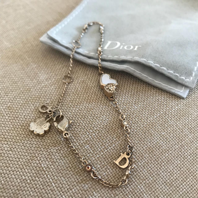 Christian Dior(クリスチャンディオール)のディオールの白蝶貝ハートブレスレット レディースのアクセサリー(ブレスレット/バングル)の商品写真