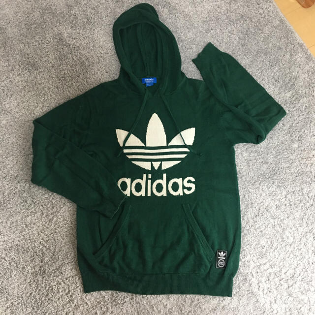 adidas ニットパーカー