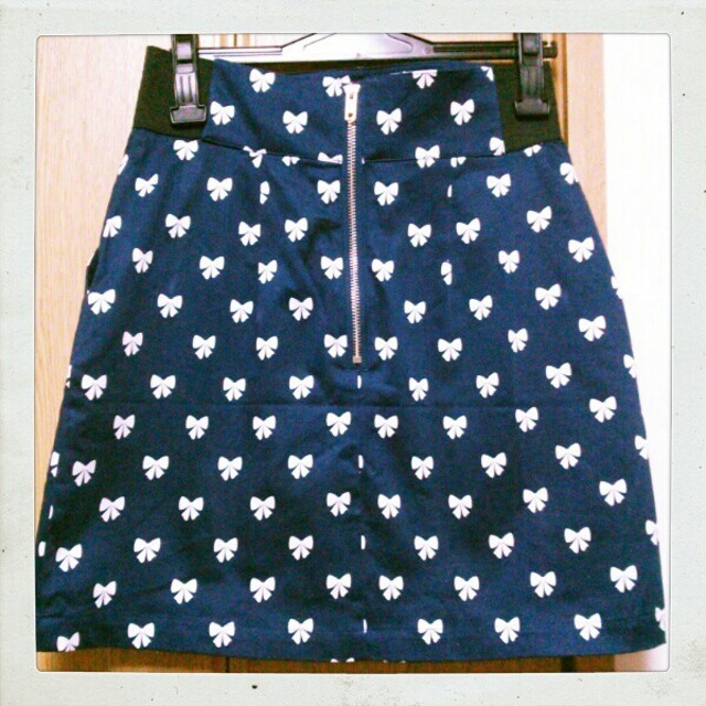 H&M(エイチアンドエム)のタイトスカート レディースのスカート(ミニスカート)の商品写真
