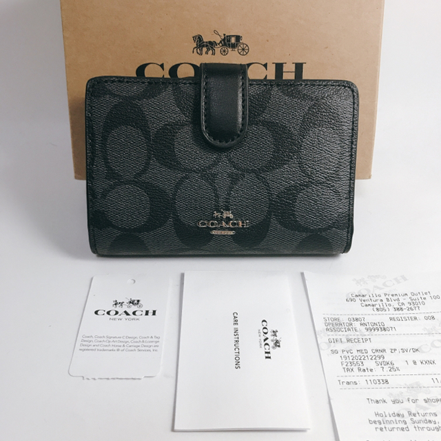 COACH(コーチ)のCOACH コーチ タグ付き★シグネチャーBlack　折り財布 新品 レディースのファッション小物(財布)の商品写真