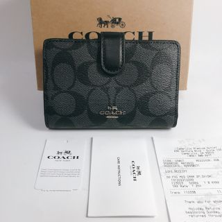 コーチ(COACH)のCOACH コーチ タグ付き★シグネチャーBlack　折り財布 新品(財布)