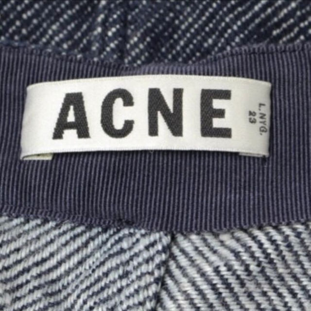 ACNE(アクネ)のacne スカート お値下げ レディースのスカート(ひざ丈スカート)の商品写真