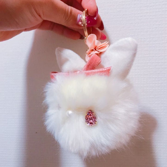 ハンドメイド ラビット うさぎ ファーチャーム ハンドメイドのアクセサリー(チャーム)の商品写真