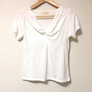 エニィスィス(anySiS)のanysis 白トップス(Tシャツ(半袖/袖なし))