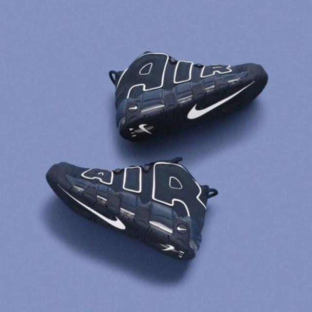 NIKE(ナイキ)の即完売ナイキエアモアアップテンポNIKE AIR MORE UPTEMPO'96 メンズの靴/シューズ(スニーカー)の商品写真