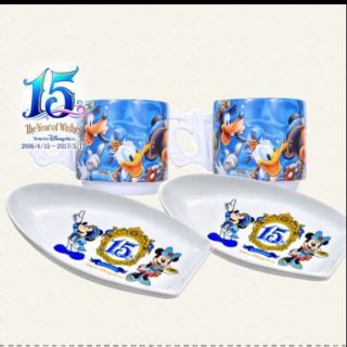 ディズニー(Disney)の【新品】ディズニー15周年☆カップお皿セット(食器)