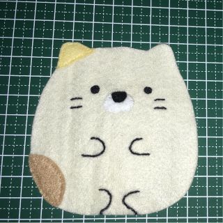 フェルトワッペンアップリケすみっこぐらしねこの通販 ラクマ