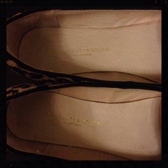 UNITED ARROWS(ユナイテッドアローズ)のアローズ購入レオパードフラットシューズ レディースの靴/シューズ(ローファー/革靴)の商品写真