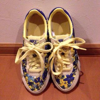 ナイキ(NIKE)のnike LDV 花柄 24センチ(スニーカー)