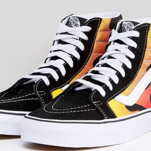 VANS(ヴァンズ)の新品未使用 箱付 Vans Sk8-Hi Flame バンズ フレイム 27cm メンズの靴/シューズ(スニーカー)の商品写真