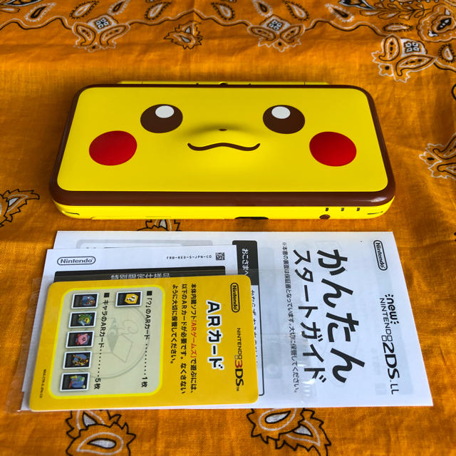 ニンテンドー2ds 中古美品 任天堂2dsll ピカチュウ ポケモンセンター限定品 の通販 By 急行はまなす S Shop ニンテンドー2ds ならラクマ