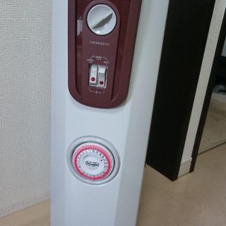 デロンギ(DeLonghi)の【美品・未使用】デロンギ オイルヒーター(オイルヒーター)