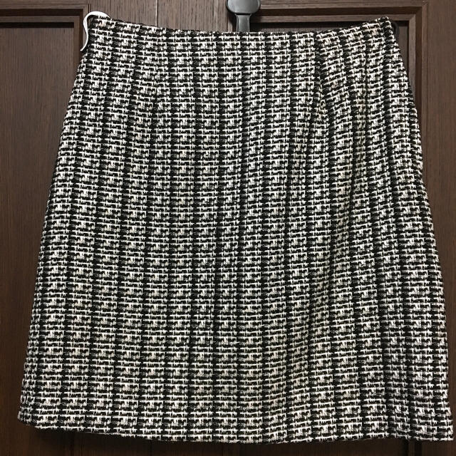 anySiS(エニィスィス)の週末お値下げ❤︎♡美品♡ ツイードスカート ブラック ホワイト レディースのスカート(ミニスカート)の商品写真