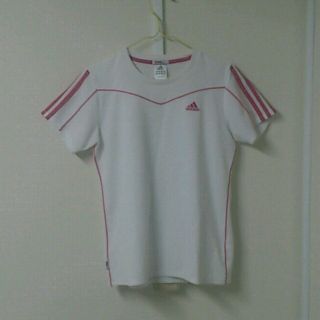 アディダス(adidas)のアディダスＴシャツ(Tシャツ(半袖/袖なし))