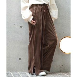 ダブルクローゼット(w closet)のwcloset プリーツベロアパンツ(カジュアルパンツ)