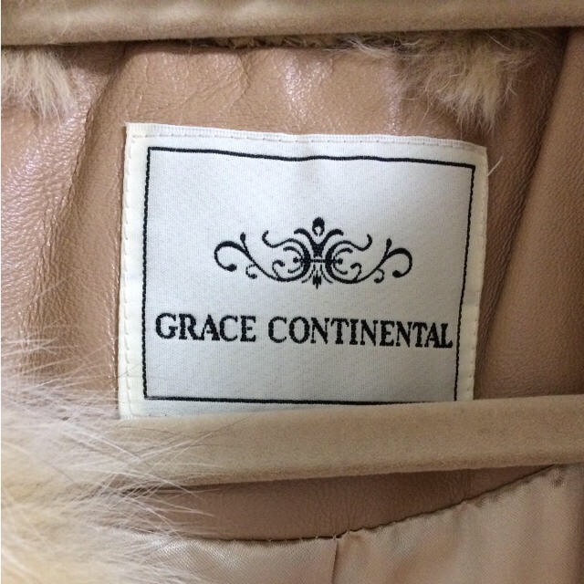 GRACE CONTINENTAL(グレースコンチネンタル)のリコ様専用 ポンチョ コート レディースのジャケット/アウター(毛皮/ファーコート)の商品写真