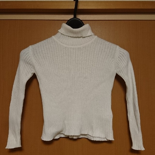 COMME CA ISM(コムサイズム)の白ハイネックセーター 110㎝ キッズ/ベビー/マタニティのキッズ服女の子用(90cm~)(ニット)の商品写真