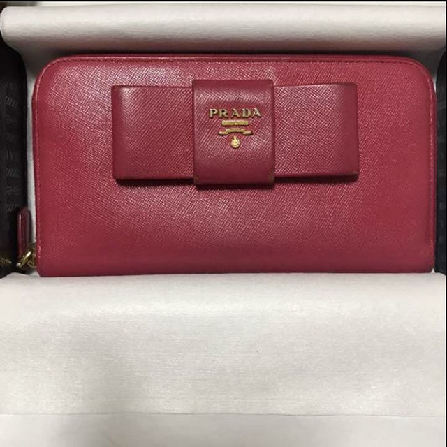 PRADA(プラダ)のPRADA リボン サフィアーノ 長財布 レディースのファッション小物(財布)の商品写真