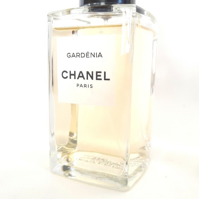 GARDENIA美品❗ガーデニア直営店限定【CHANEL】レ　ゼクスクルジフGARDENIA