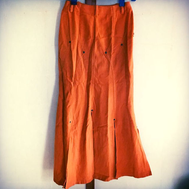SLY(スライ)のオレンジ ロングスカート 個性的 レディースのスカート(ロングスカート)の商品写真