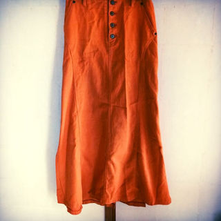 スライ(SLY)のオレンジ ロングスカート 個性的(ロングスカート)