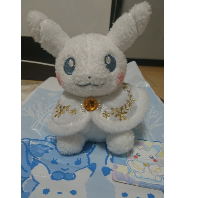 ピカチュウ ぬいぐるみ snow season