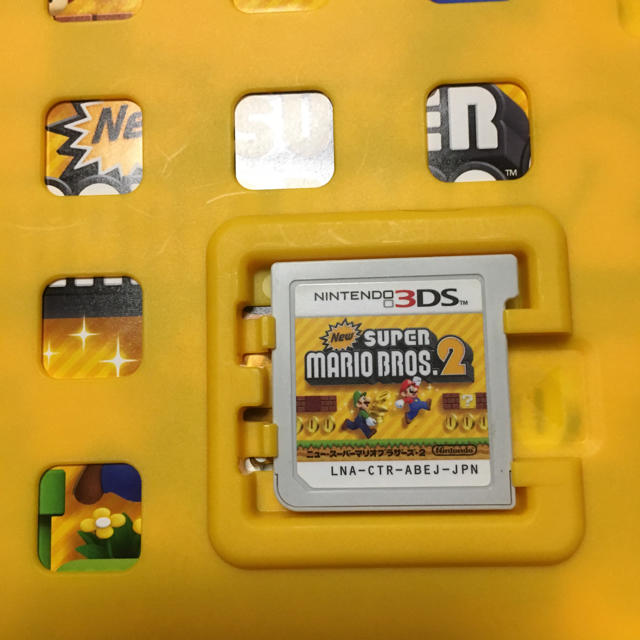 ニンテンドー3DS(ニンテンドー3DS)のNewスーパーマリオブラザーズ2 エンタメ/ホビーのゲームソフト/ゲーム機本体(携帯用ゲームソフト)の商品写真