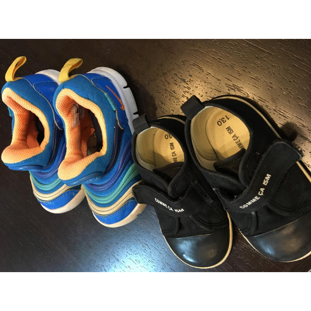 NIKE(ナイキ)のナイキダイナモ コムサ靴セット13cm キッズ/ベビー/マタニティのベビー靴/シューズ(~14cm)(スニーカー)の商品写真