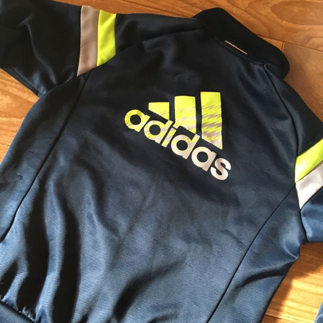 adidas(アディダス)の👕adidas ジャージ上下140cm 👕 キッズ/ベビー/マタニティのキッズ服男の子用(90cm~)(ジャケット/上着)の商品写真