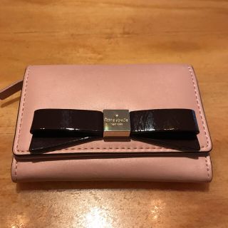 ケイトスペードニューヨーク(kate spade NEW YORK)のkatespade 折りたたみ財布 リボン(財布)