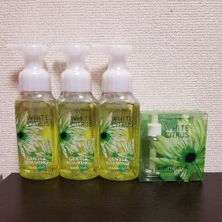 バスアンドボディーワークス(Bath & Body Works)のジュピター様専用☆ホワイトシトラス3本セット&リフィル2個パック(ボディソープ/石鹸)