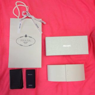 プラダ(PRADA)のプラダ♡サングラスケース♡メガネ拭き(その他)