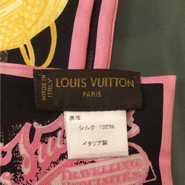 LOUIS VUITTON(ルイヴィトン)の美品 ルイヴィトン ツイリースカーフ レディースのファッション小物(バンダナ/スカーフ)の商品写真